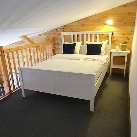 Babie Lato B&B Uniejów Exterior foto