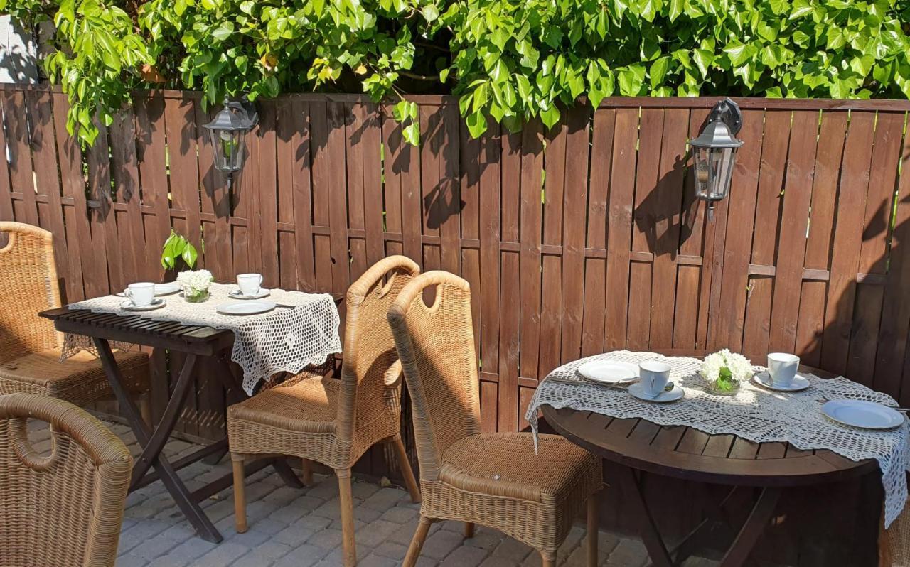 Babie Lato B&B Uniejów Exterior foto